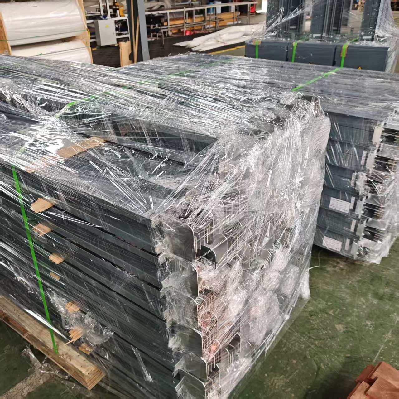 Compact Busbar Trunking System Compact Busbar Trunking System